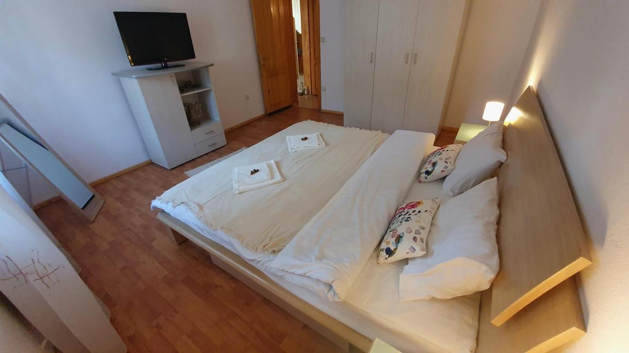 Vila Panselutelor 6 Sinaia Kültér fotó