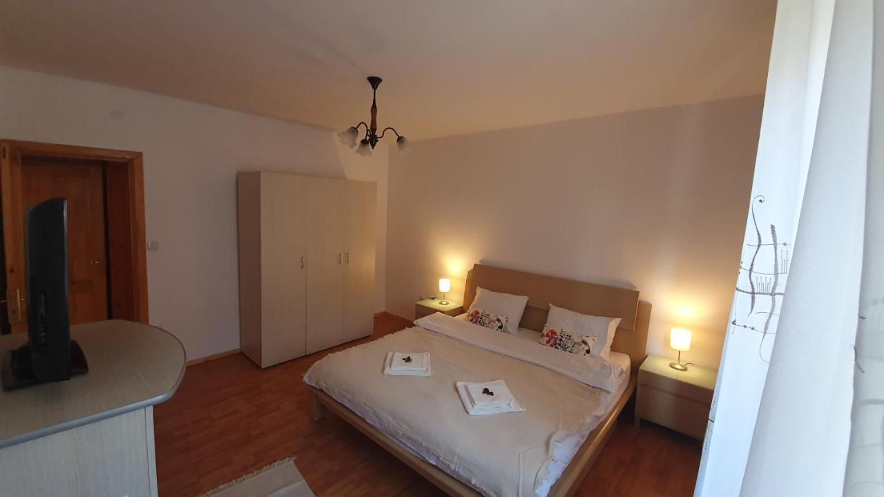 Vila Panselutelor 6 Sinaia Kültér fotó