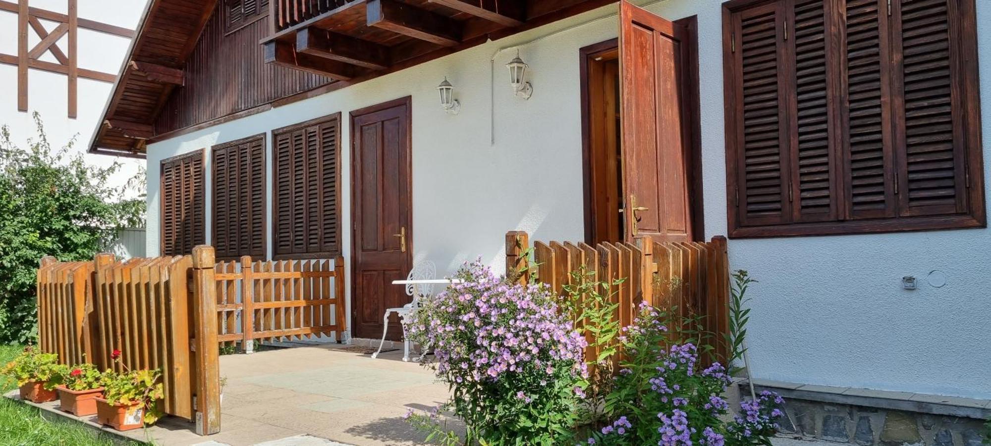 Vila Panselutelor 6 Sinaia Kültér fotó